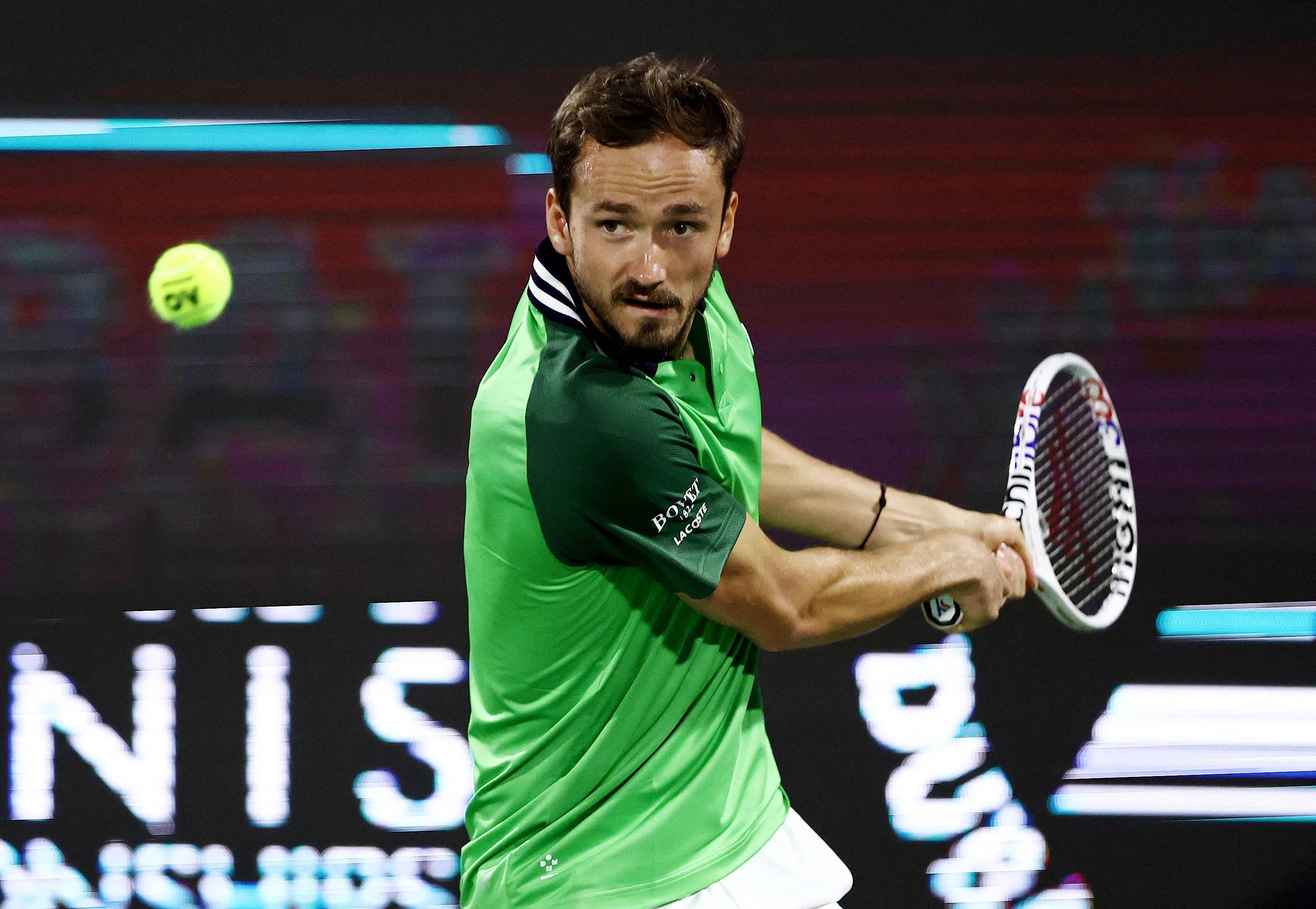 开云足球直播-ATP总决赛绝杀澳网，梅德韦杰夫惊艳四座